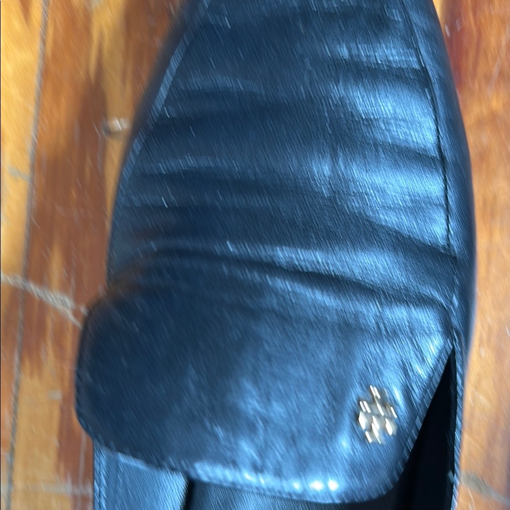 Black Leather Men's Loafers - Picture 8 of 8